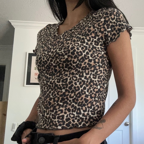 American Eagle Leopard Print Top - Picture 2 of 5